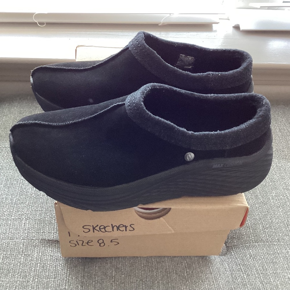 Skechers Women's Max Cushioning Elite 2.0 - Becca Slip-On Boots, size 8.5